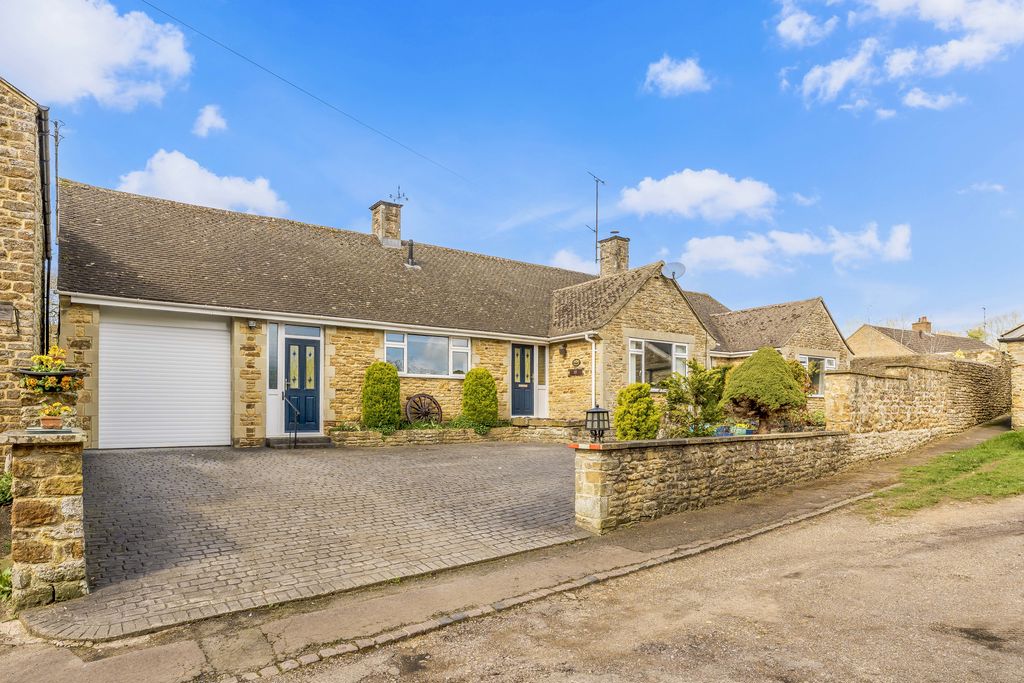 Astrop Road Kings Sutton